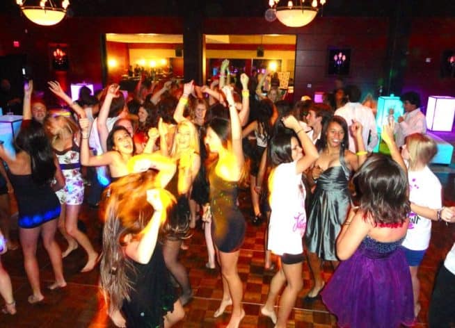 Professional Dj Wedding Service